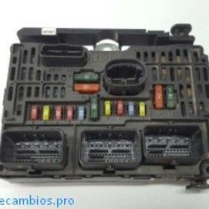 Caja de fusibles Citroen Peugeot BSM-L04-00 S118983004J 9656086380