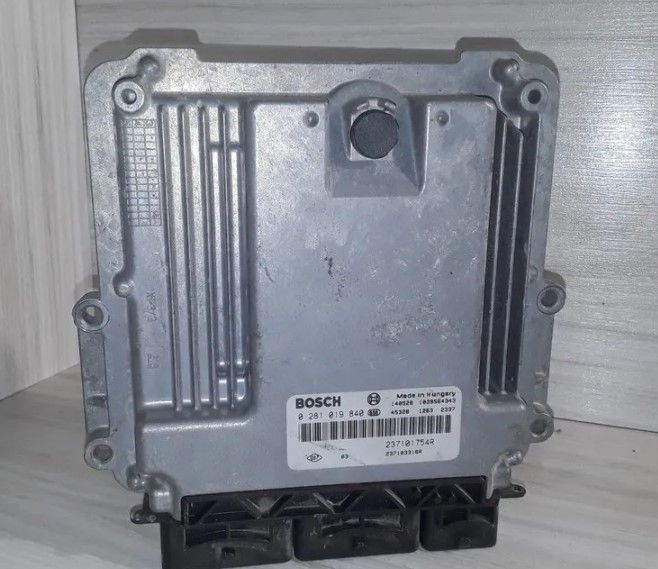 RENAULT TRAFIC II (X83) CENTRALITA MOTOR 0281019840 237101754R 237103316R