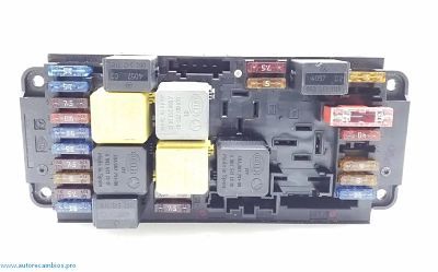 CAJA RELES / FUSIBLES Mercedes Clase C 2035453001 5DK00848552