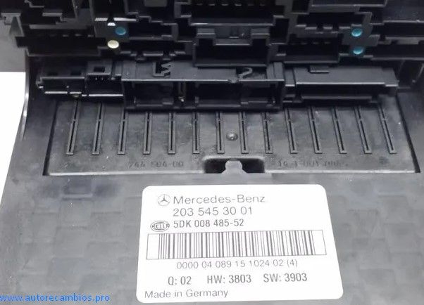 CAJA RELES / FUSIBLES Mercedes Clase C 2035453001 5DK00848552