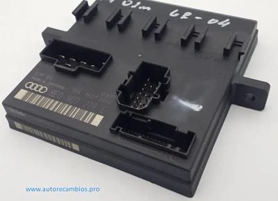 Caja de fusibles AUDI A4 8E0907279E 8E0 907 279 E Temic 00001533A4