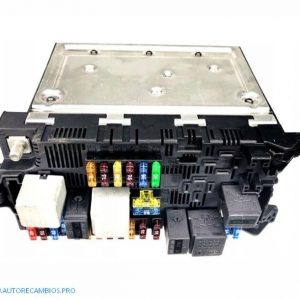 CAJA RELES FUSIBLES Mercedes 2115453801 (00) Q03