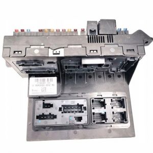 CAJA RELES FUSIBLES Mercedes 2115453801 (00) Q4