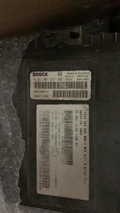 Centralita del motor Iveco Daily III 2.8 CRD BOSCH 0281001537 500311206